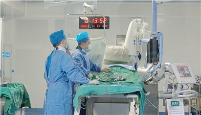 ����������ҽԺ������չ­��ȡ˨���ɹ���ȼ����Թ�������